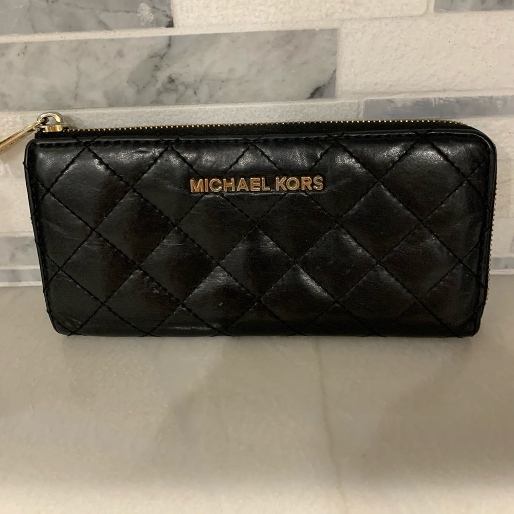 Michael Kors Susannah Quilted-Leather Wallet